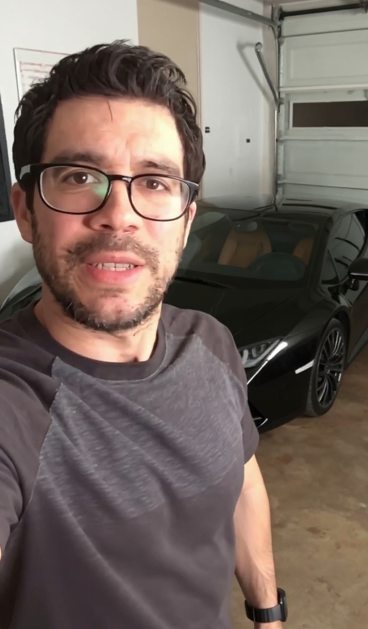 Tai Lopez, Here in my Garage